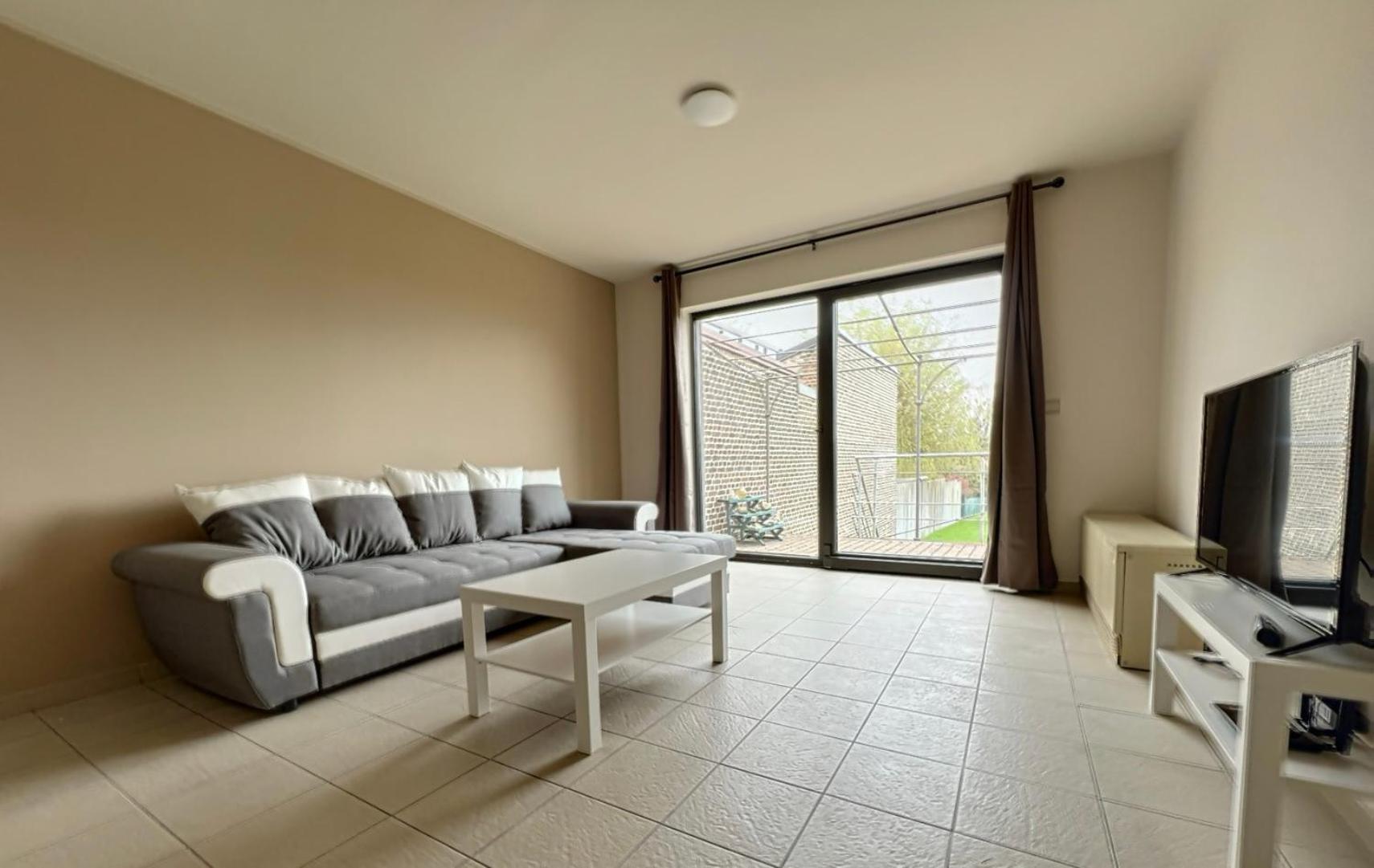 Station 64 B1 Charleroi-Airport Villa Ngoại thất bức ảnh
